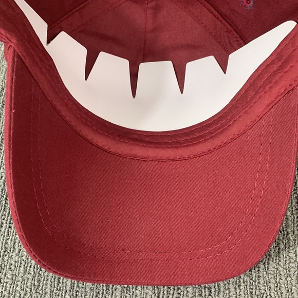 Forever 21 Pompom Baseball Hat Women's OS Burgundy Faux Fur Adjustable Strapback - Picture 12 of 14